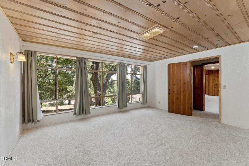 9710 Mistletoe Road