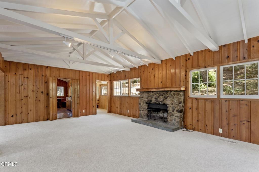 9710 Mistletoe Road