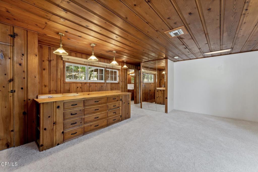 9710 Mistletoe Road
