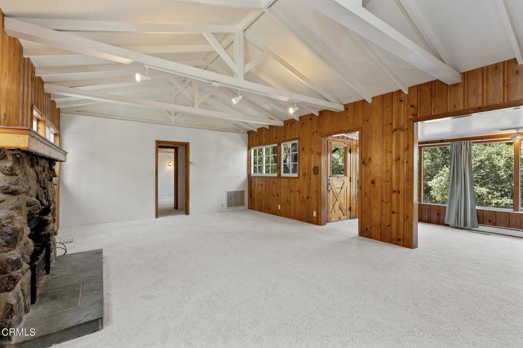 9710 Mistletoe Road