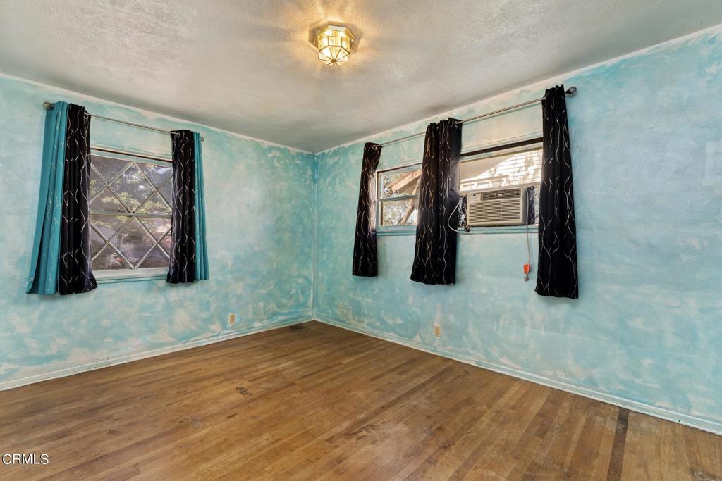 10728 Shoshone Avenue