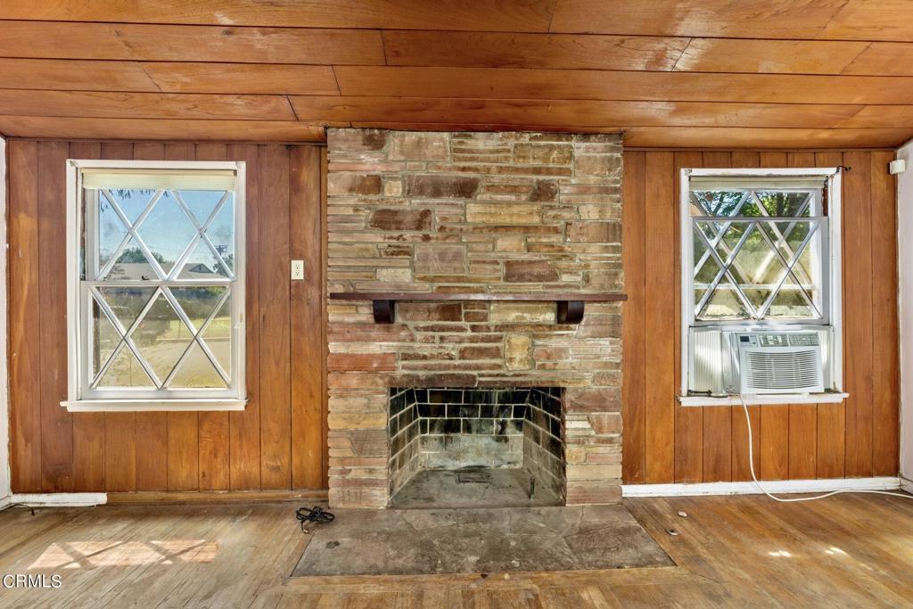 10728 Shoshone Avenue