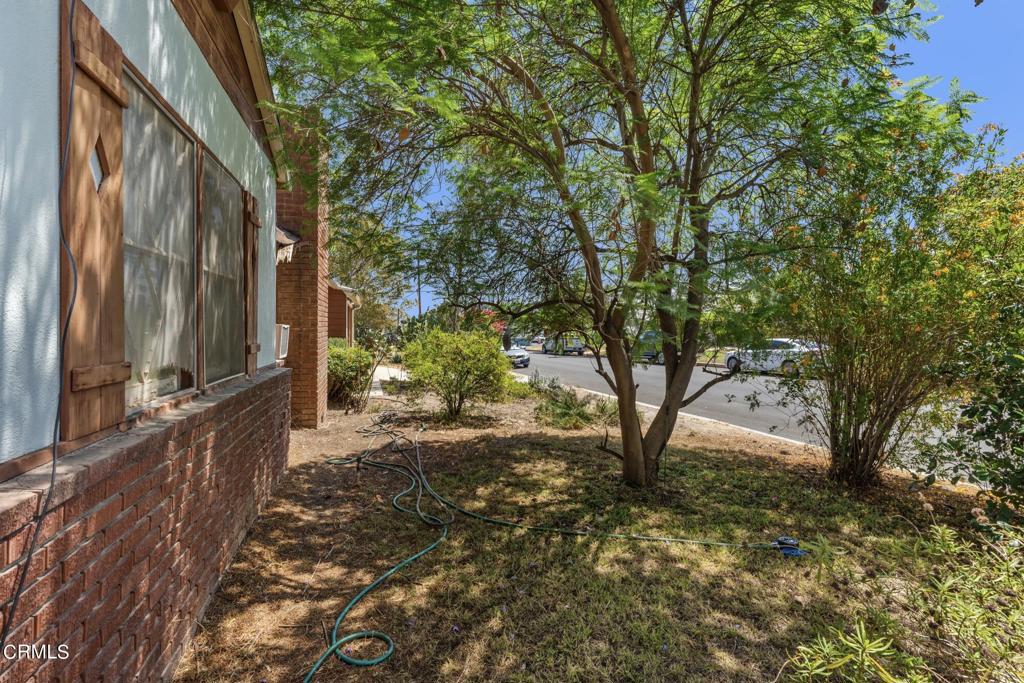 10728 Shoshone Avenue