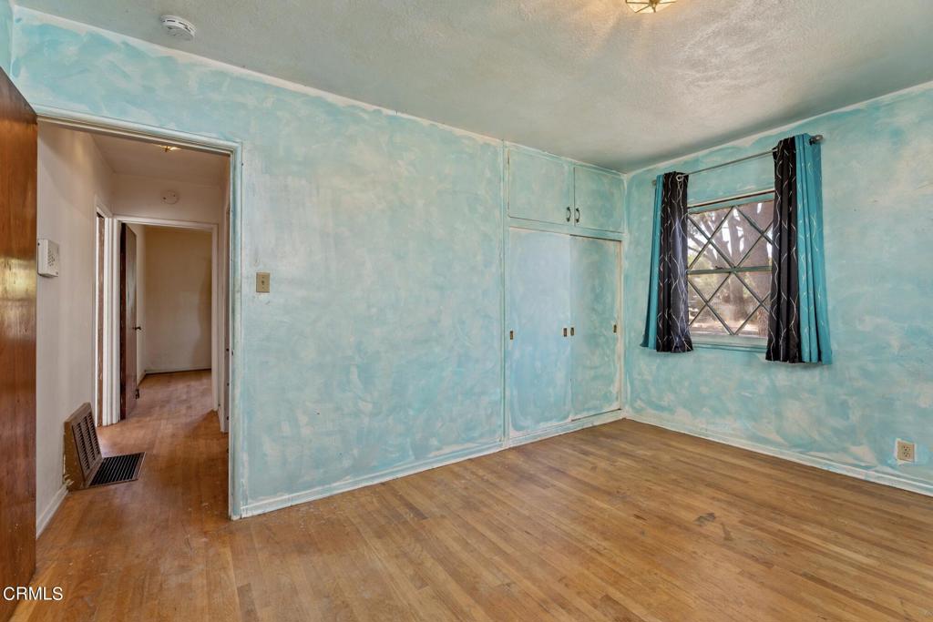 10728 Shoshone Avenue