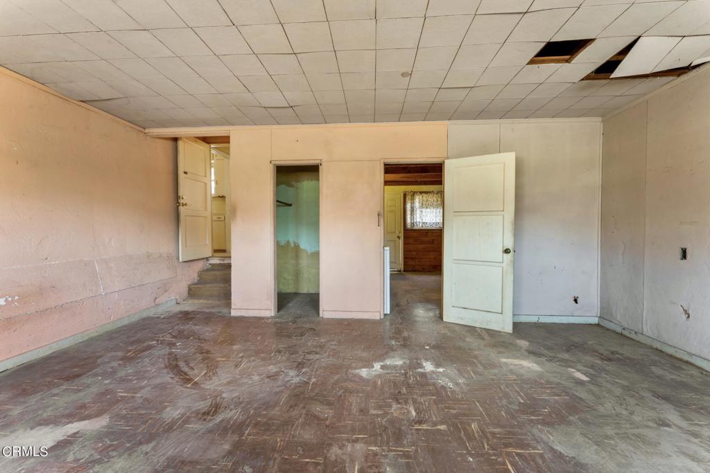 10728 Shoshone Avenue