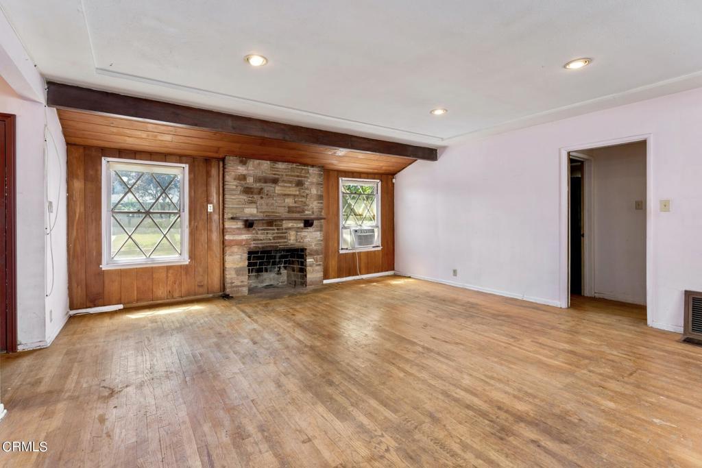 10728 Shoshone Avenue