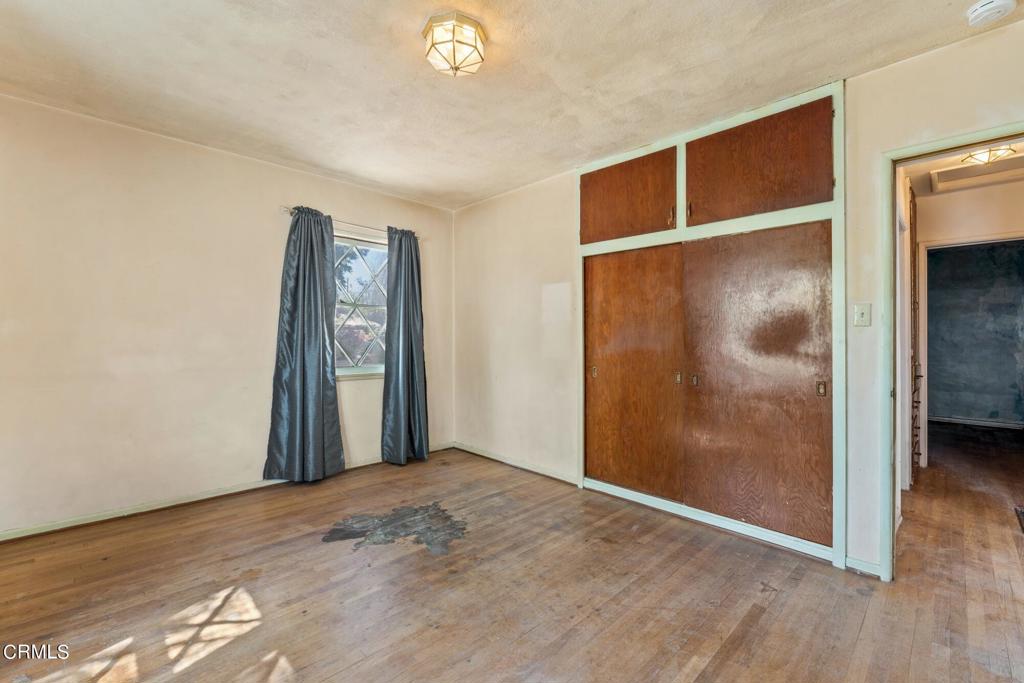 10728 Shoshone Avenue