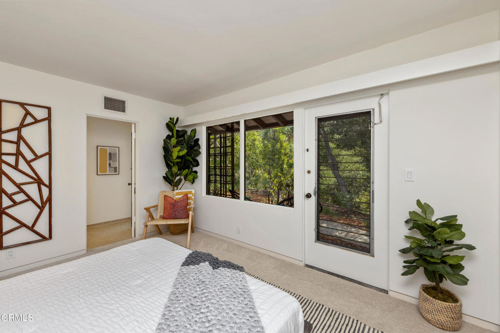 1205 Linda Ridge Lane