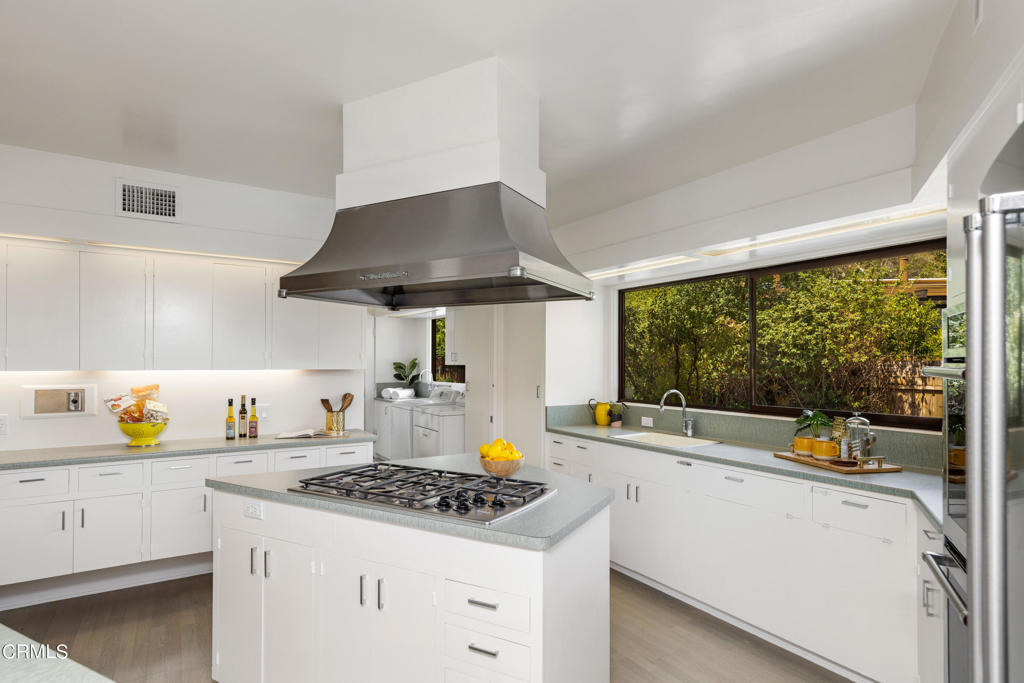 1205 Linda Ridge Lane