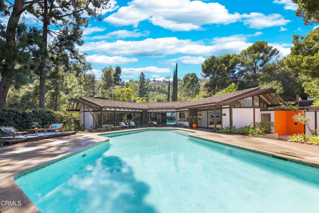 1205 Linda Ridge Lane