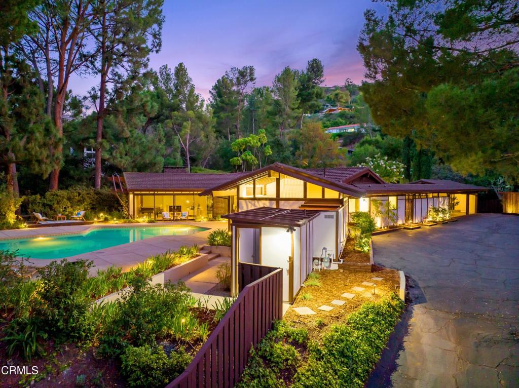 1205 Linda Ridge Lane