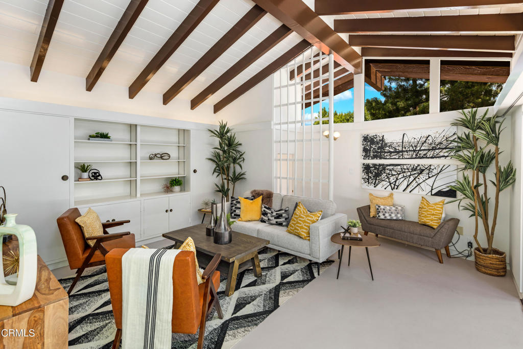 1205 Linda Ridge Lane