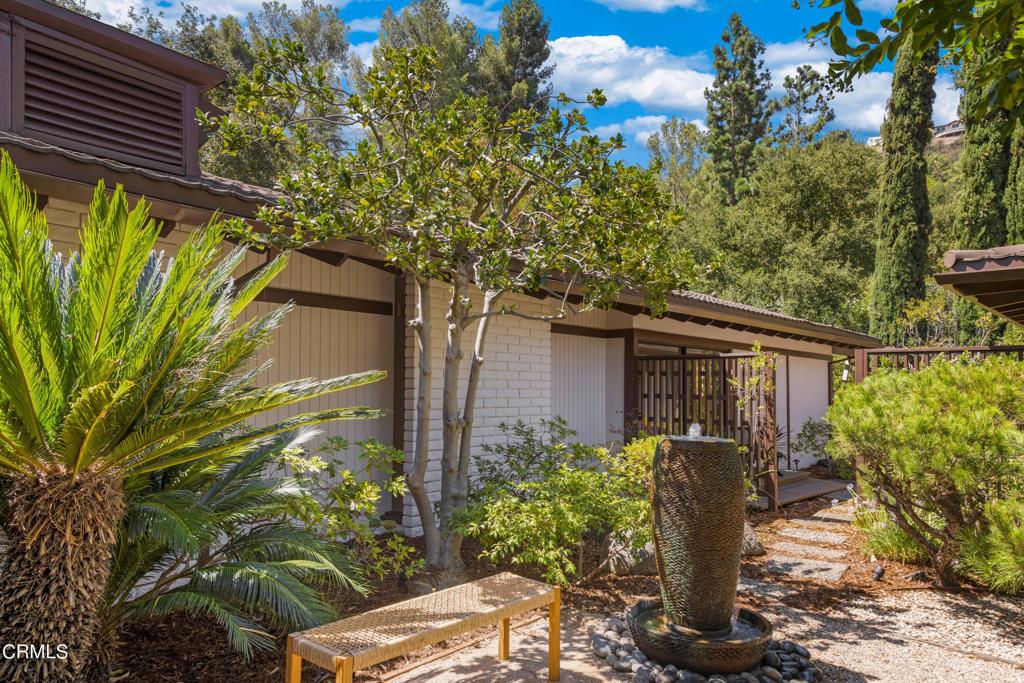 1205 Linda Ridge Lane