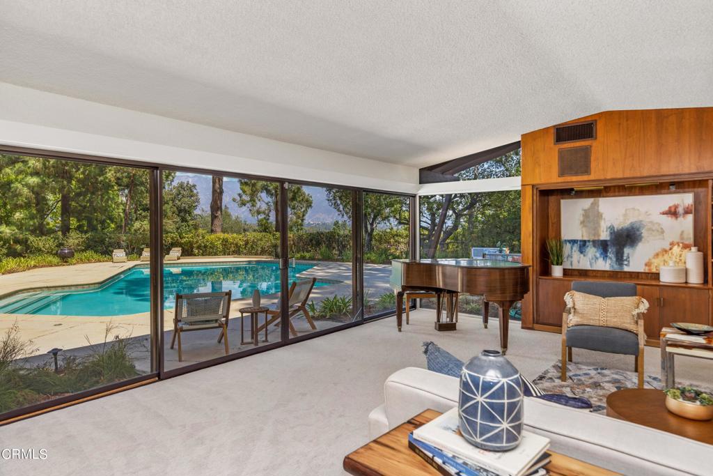 1205 Linda Ridge Lane