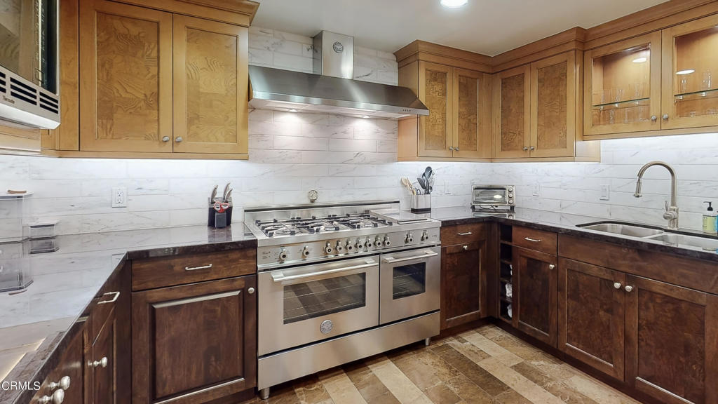 250 S De Lacey Avenue Unit: 206A