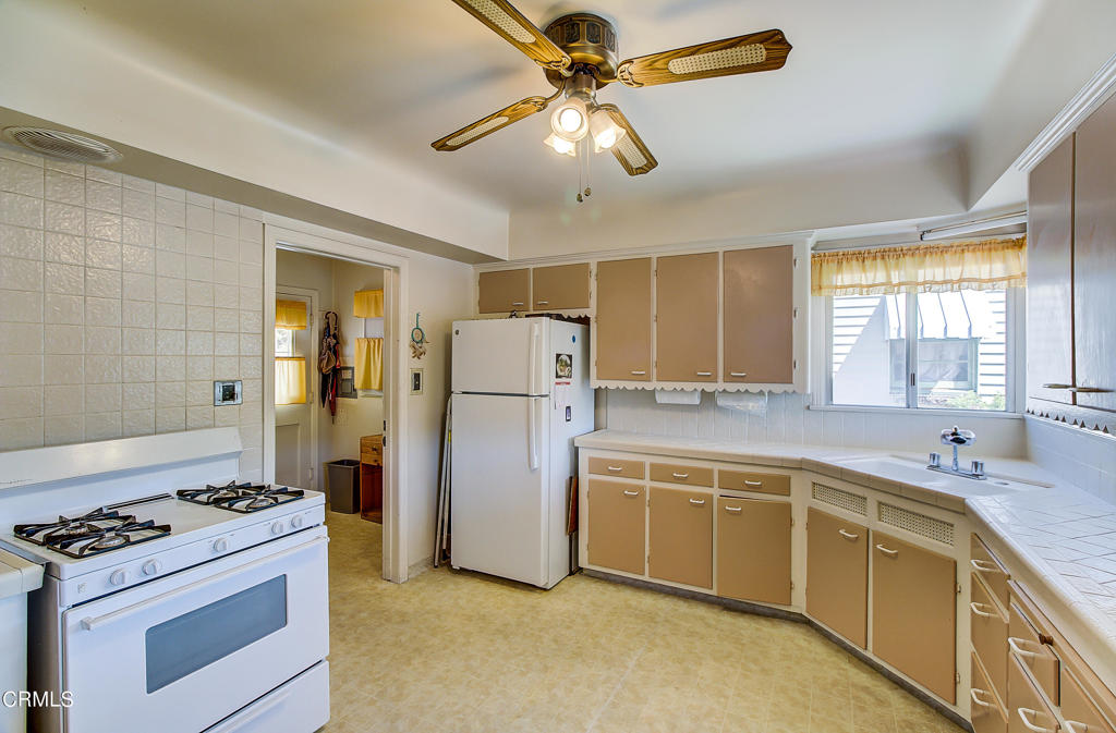 4233 Verdugo View Drive