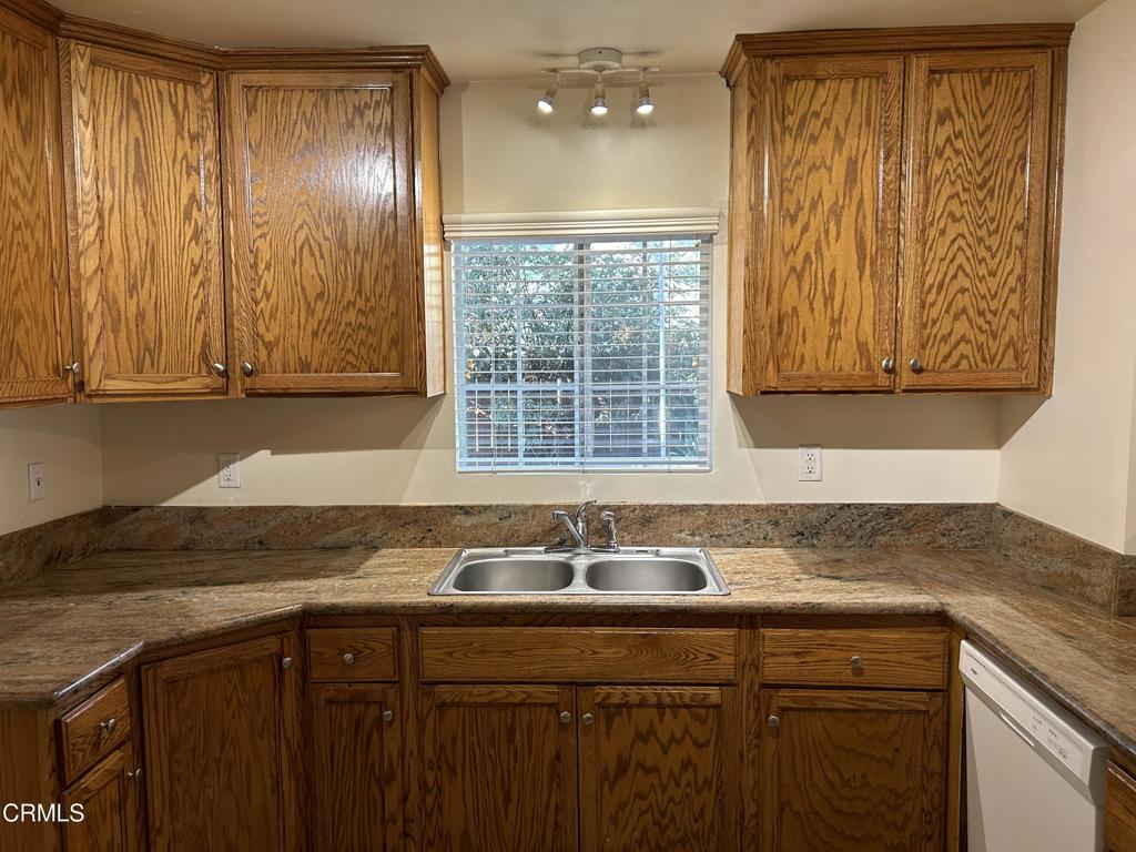 1641 N Sierra Bonita Avenue