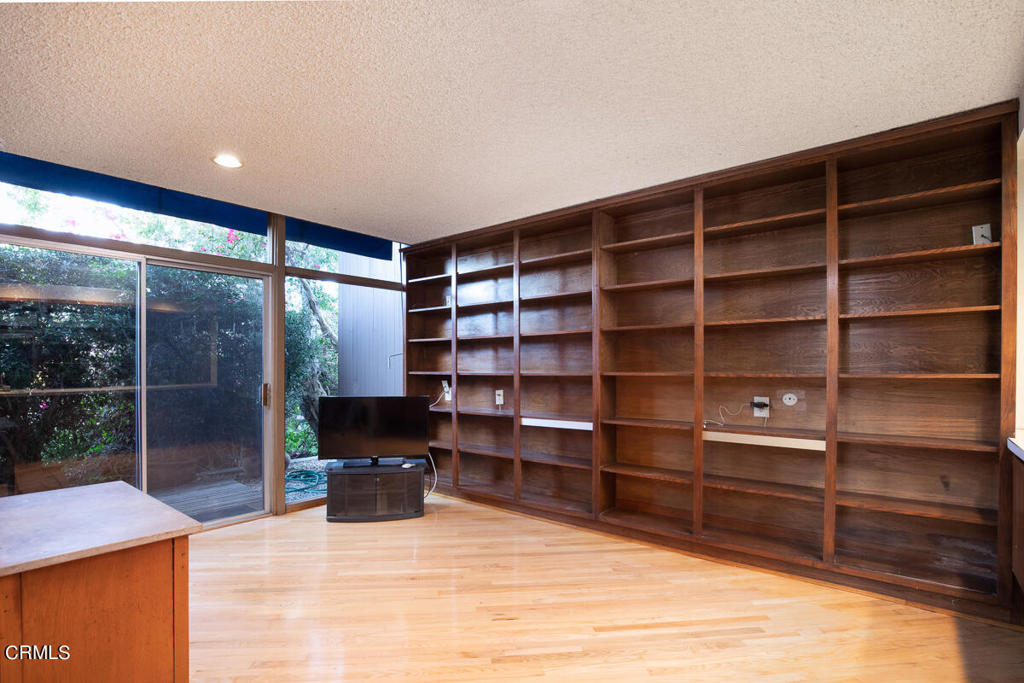 San Rafael Hills Modern