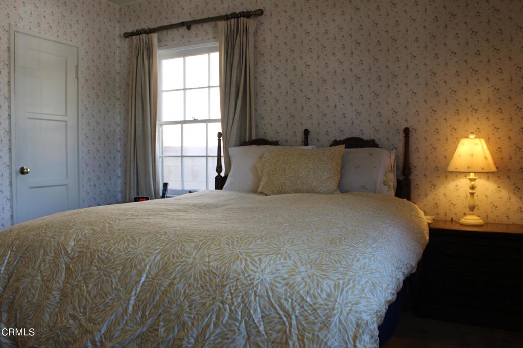 921 N Catalina Street