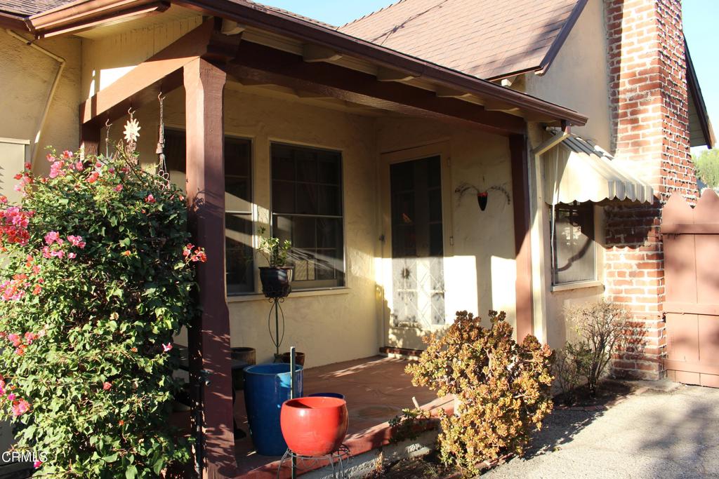 921 N Catalina Street