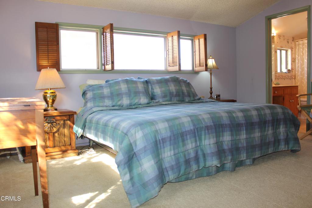 921 N Catalina Street