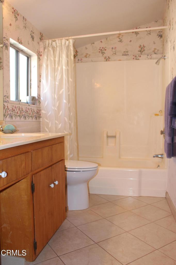 921 N Catalina Street