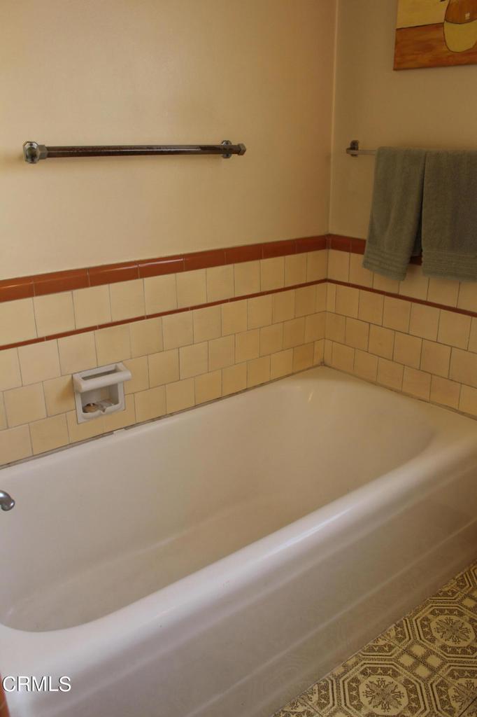 921 N Catalina Street