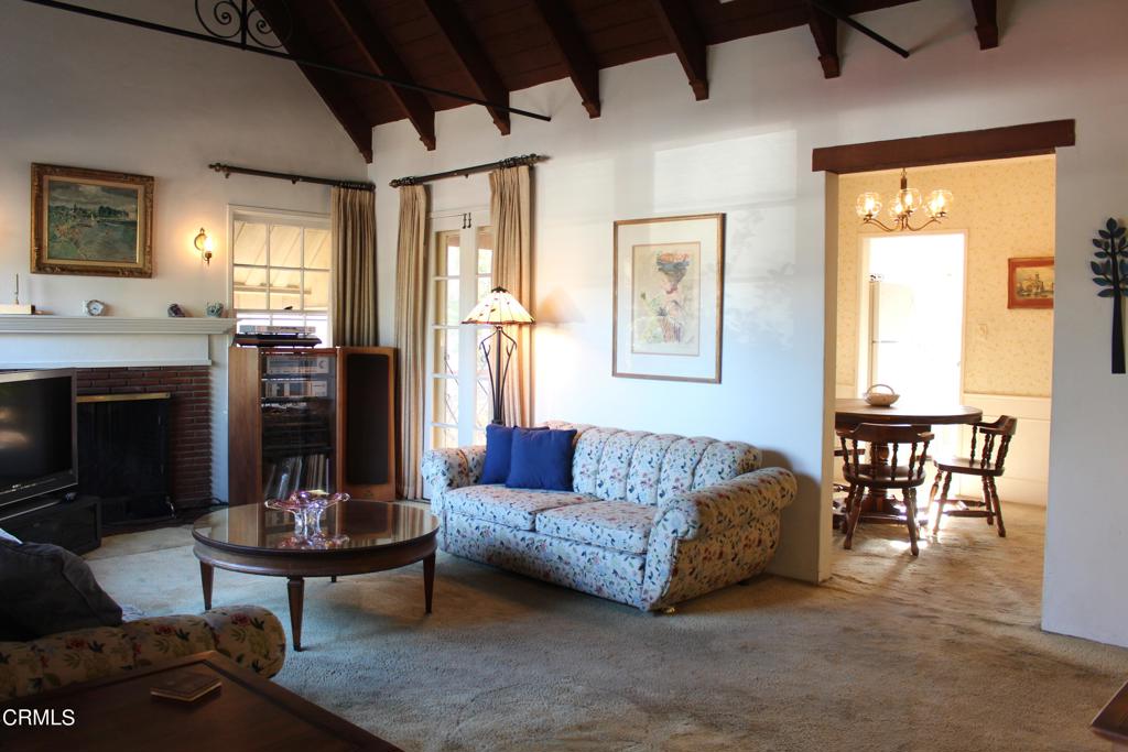 921 N Catalina Street