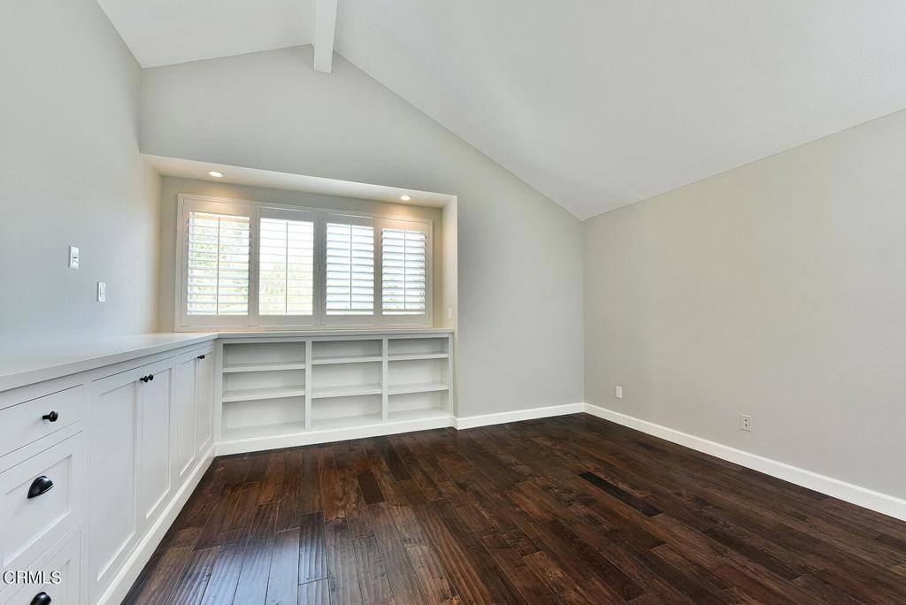 609 N Sunnyslope Avenue