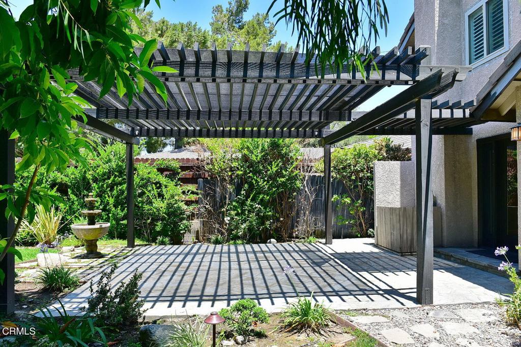 609 N Sunnyslope Avenue