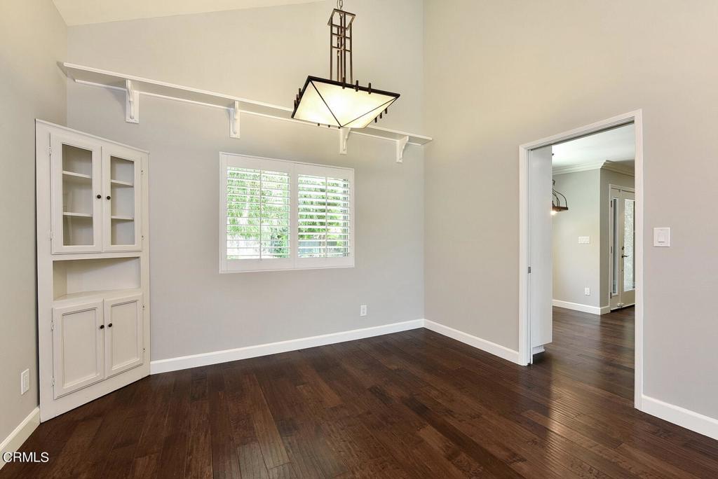 609 N Sunnyslope Avenue