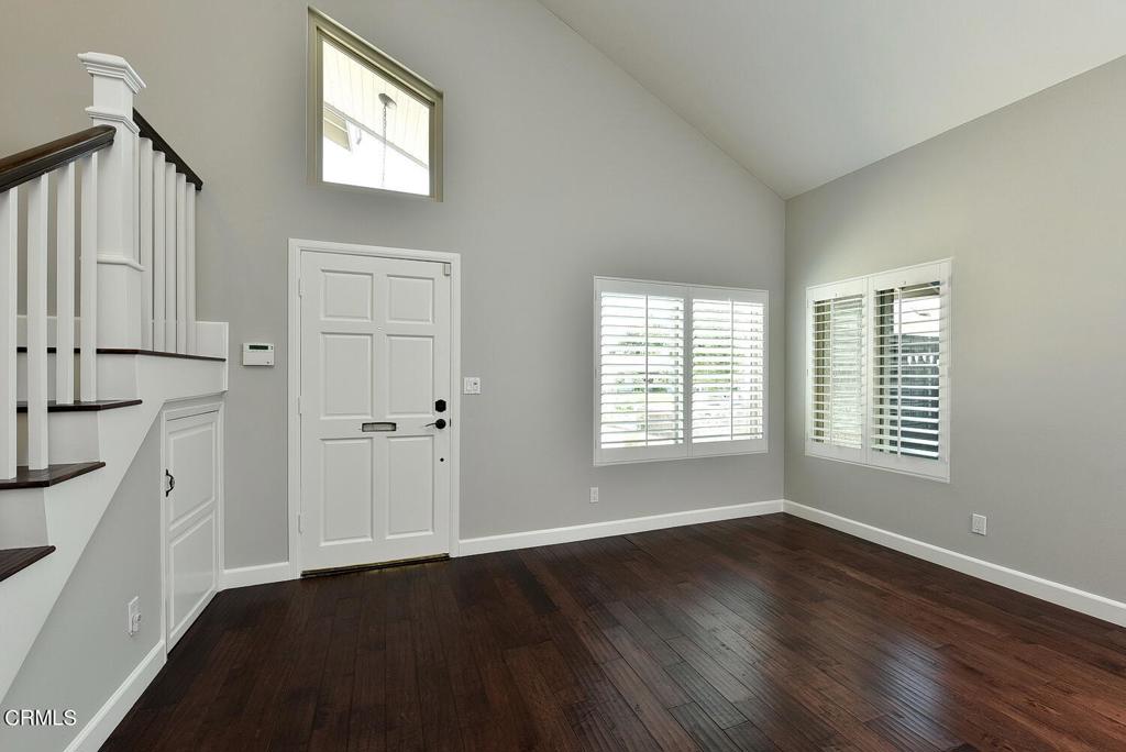 609 N Sunnyslope Avenue