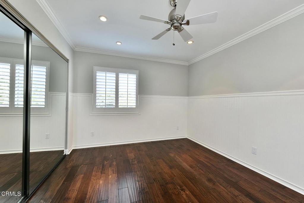 609 N Sunnyslope Avenue