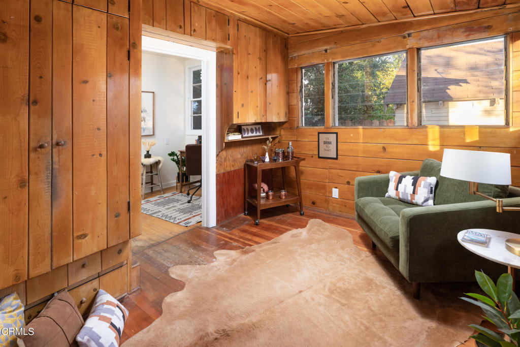 80 Marion Avenue Unit: 6