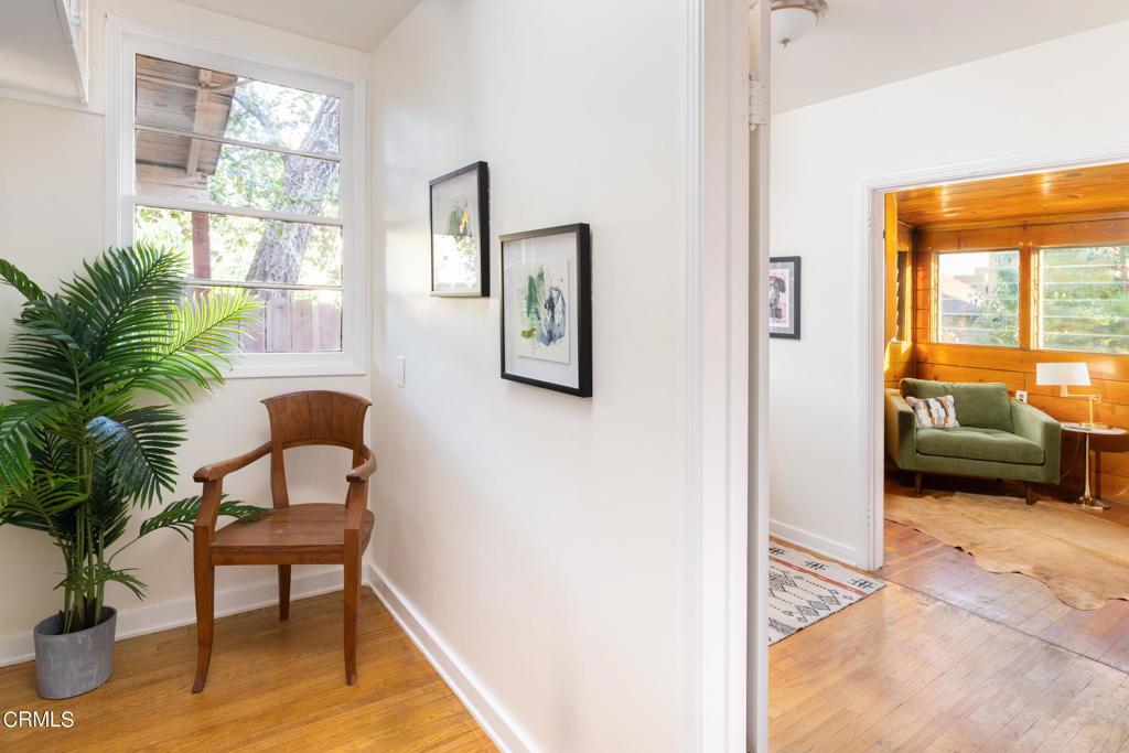 80 Marion Avenue Unit: 6