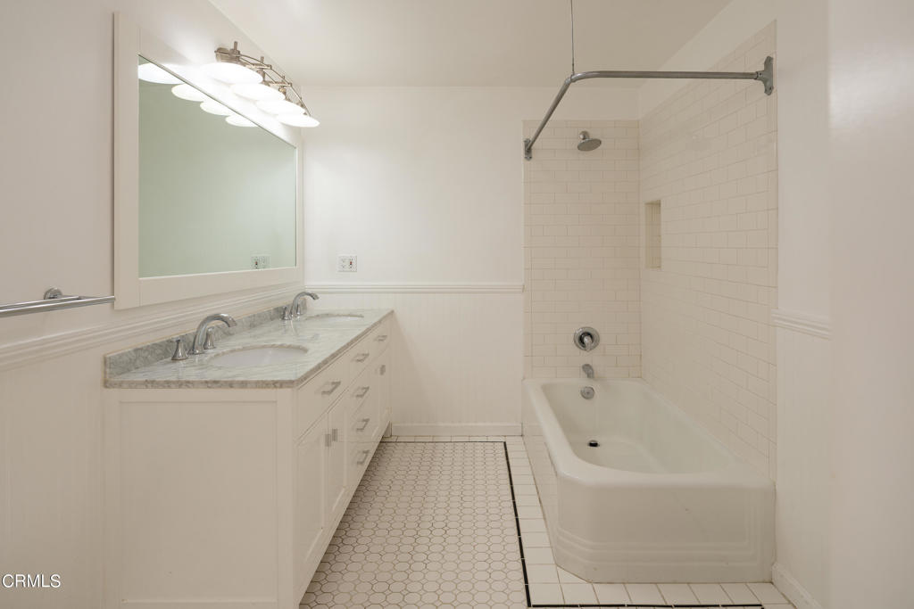 1765 E E Calaveras Street