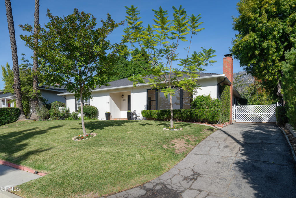 1765 E E Calaveras Street