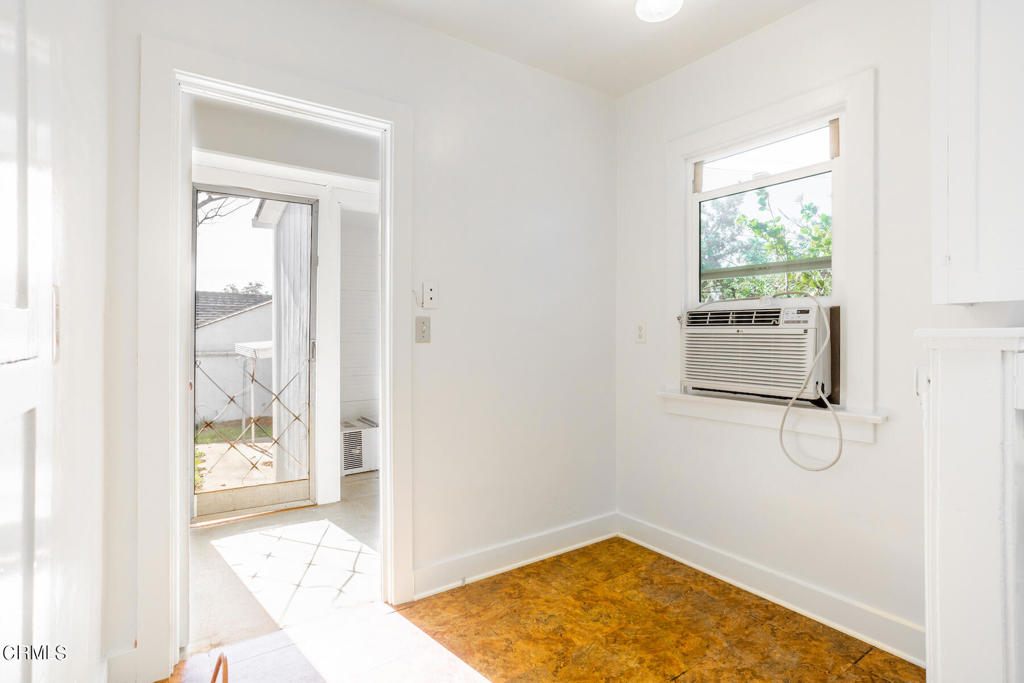 1490 E Howard Street