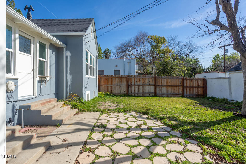 1490 E Howard Street