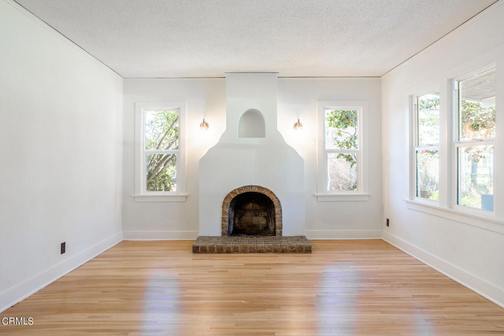 1490 E Howard Street