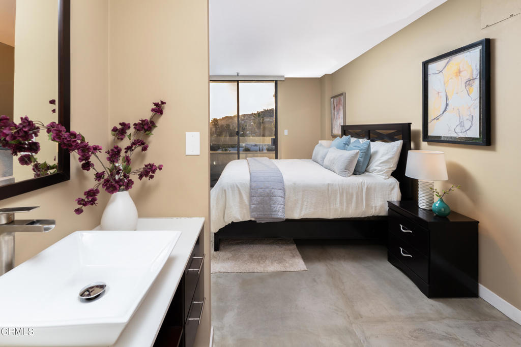 1601 N Fuller Avenue Unit: 503