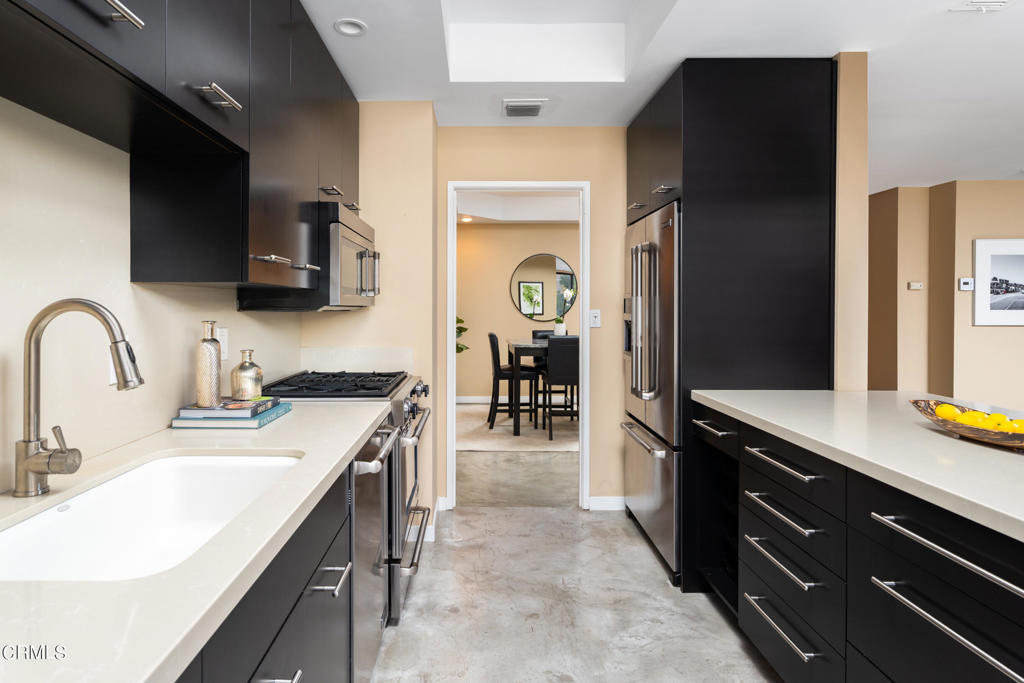 1601 N Fuller Avenue Unit: 503