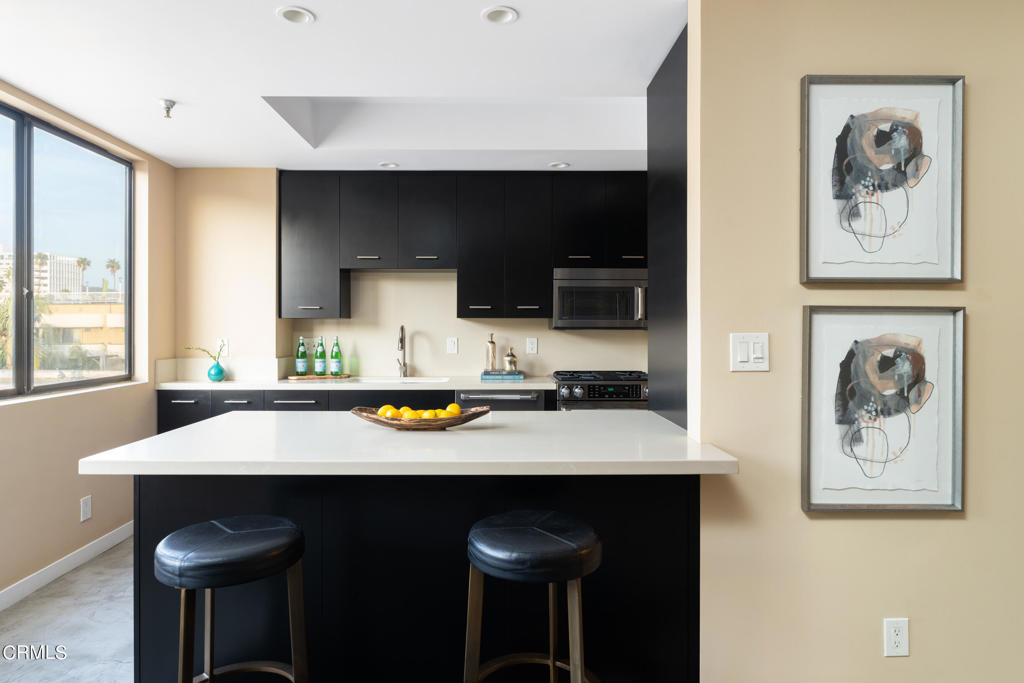 1601 N Fuller Avenue Unit: 503