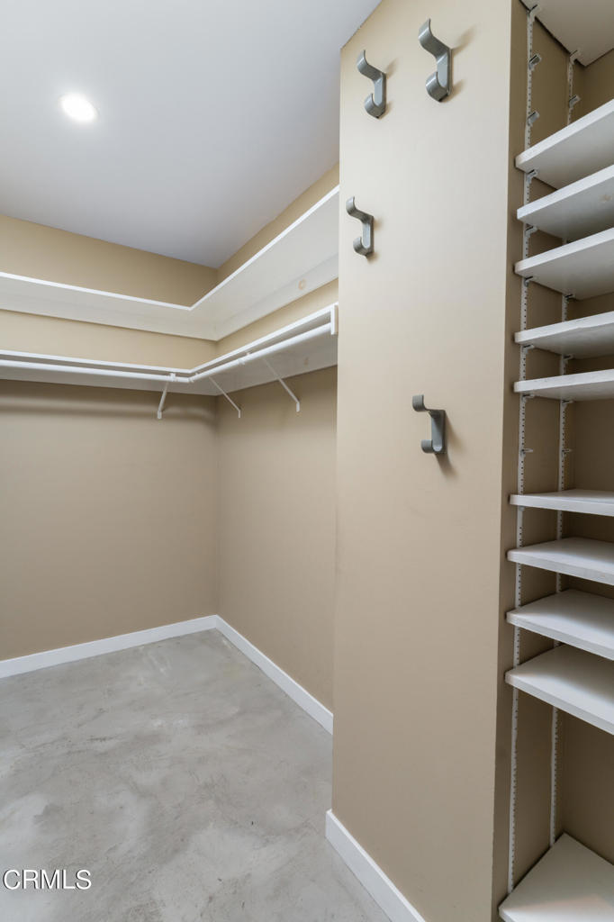 1601 N Fuller Avenue Unit: 503