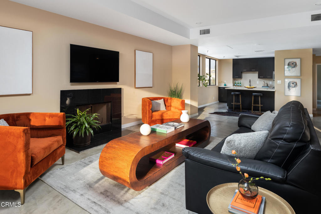 1601 N Fuller Avenue Unit: 503