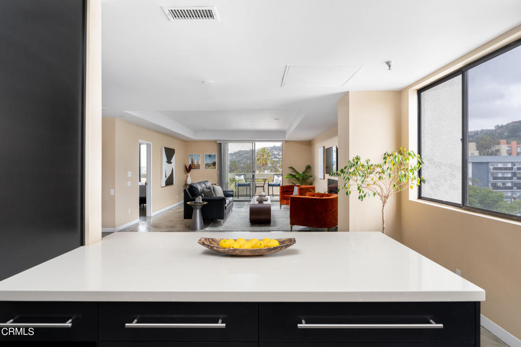 1601 N Fuller Avenue Unit: 503