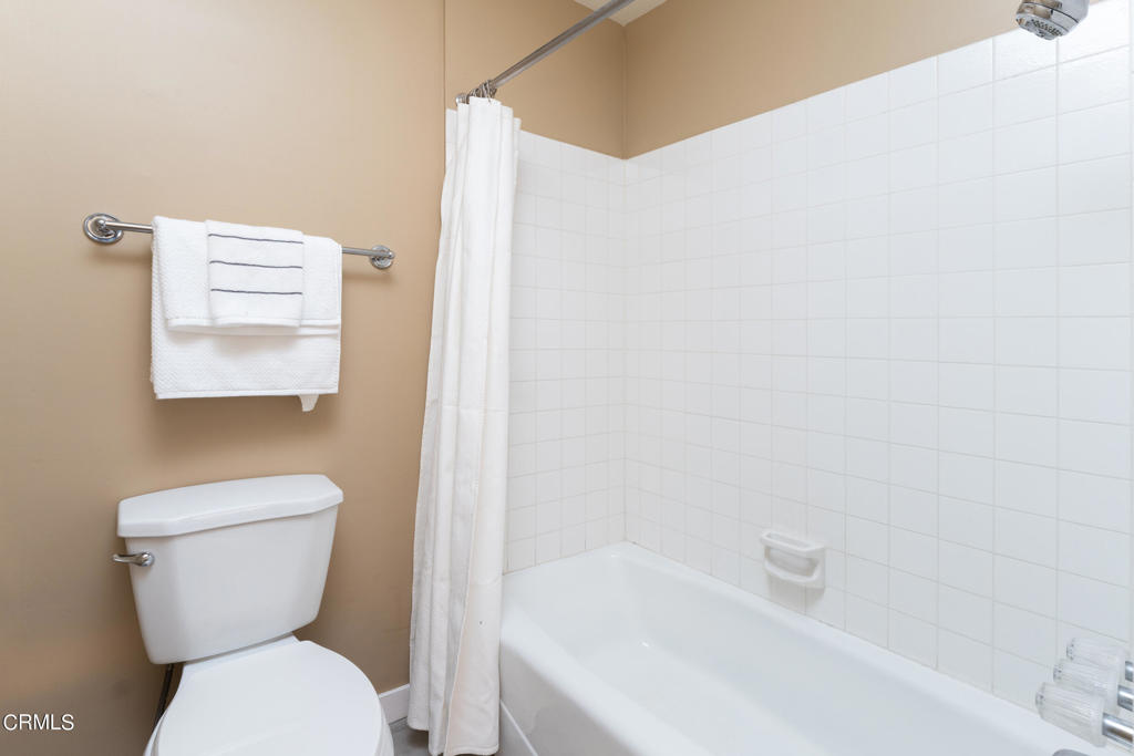 1601 N Fuller Avenue Unit: 503