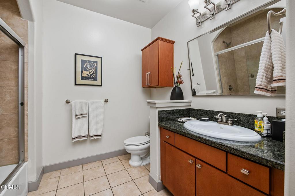 840 E Green Street Unit: 215