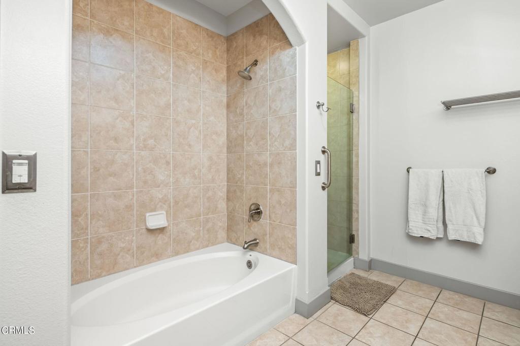 840 E Green Street Unit: 215