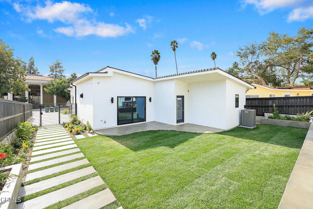 1523 E Elizabeth Street